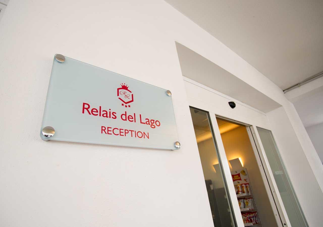 Hotel Relais Del Lago Marta Exterior foto